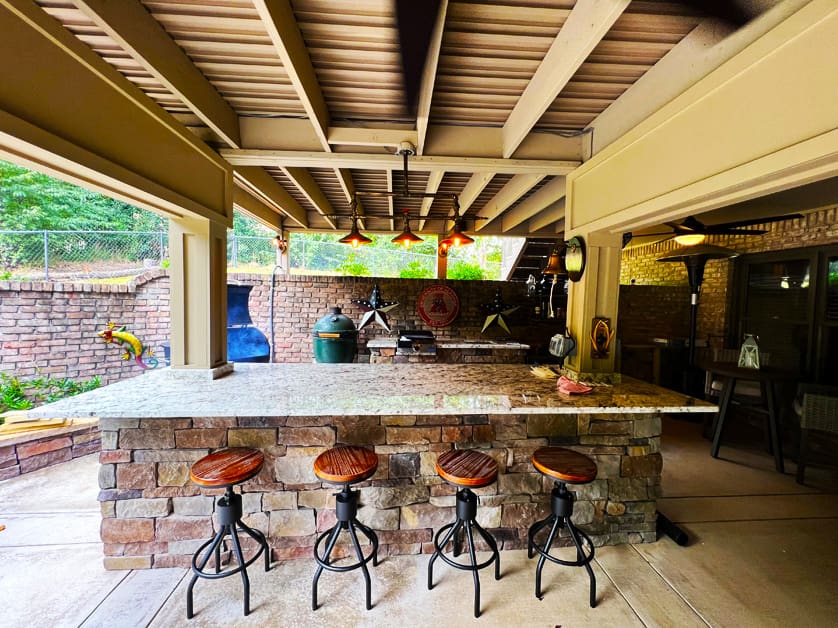 outdoor living area picture