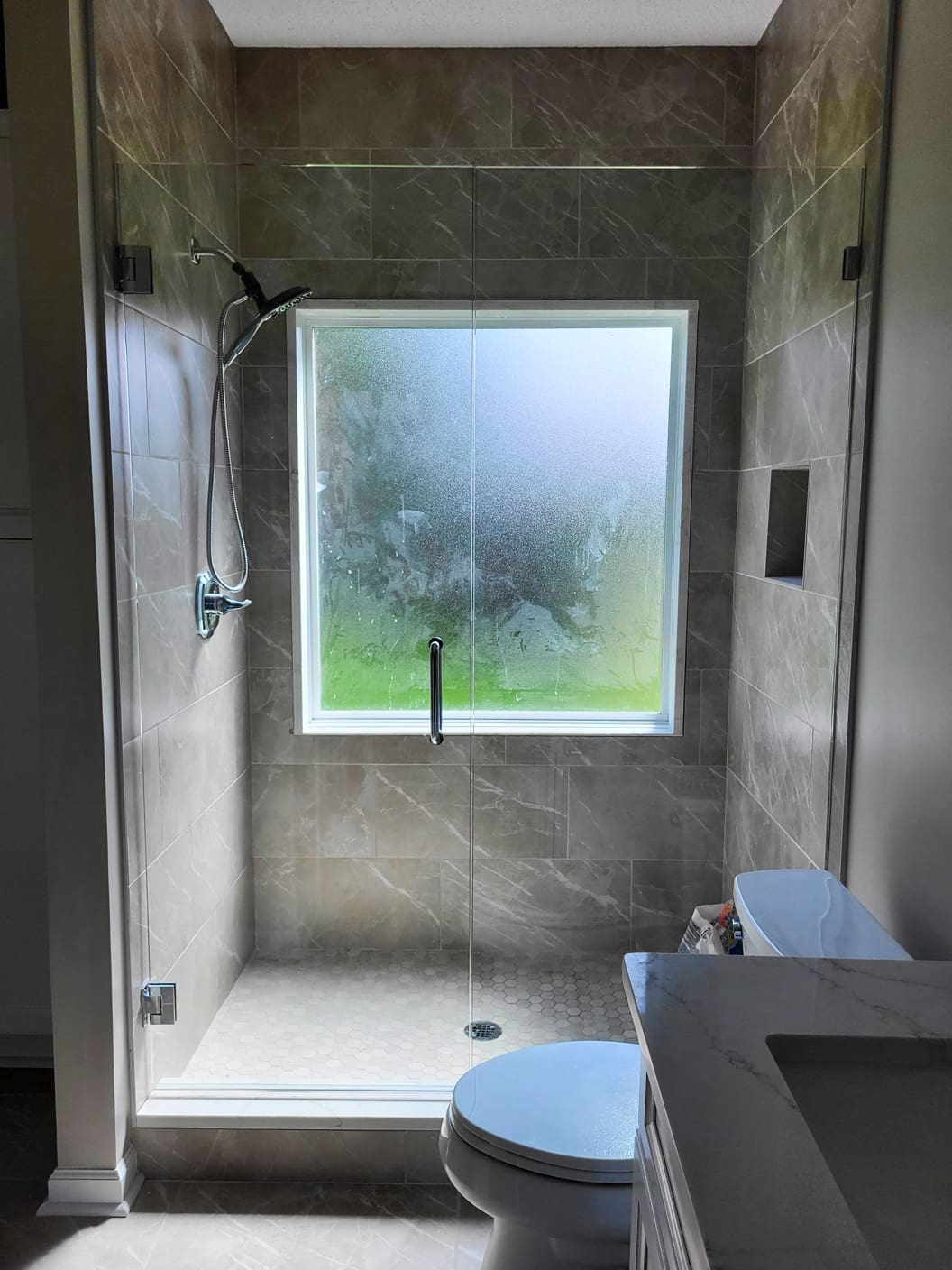 Gallery Rdbr Patterson Framelessglassshowerwindow 1687468850
