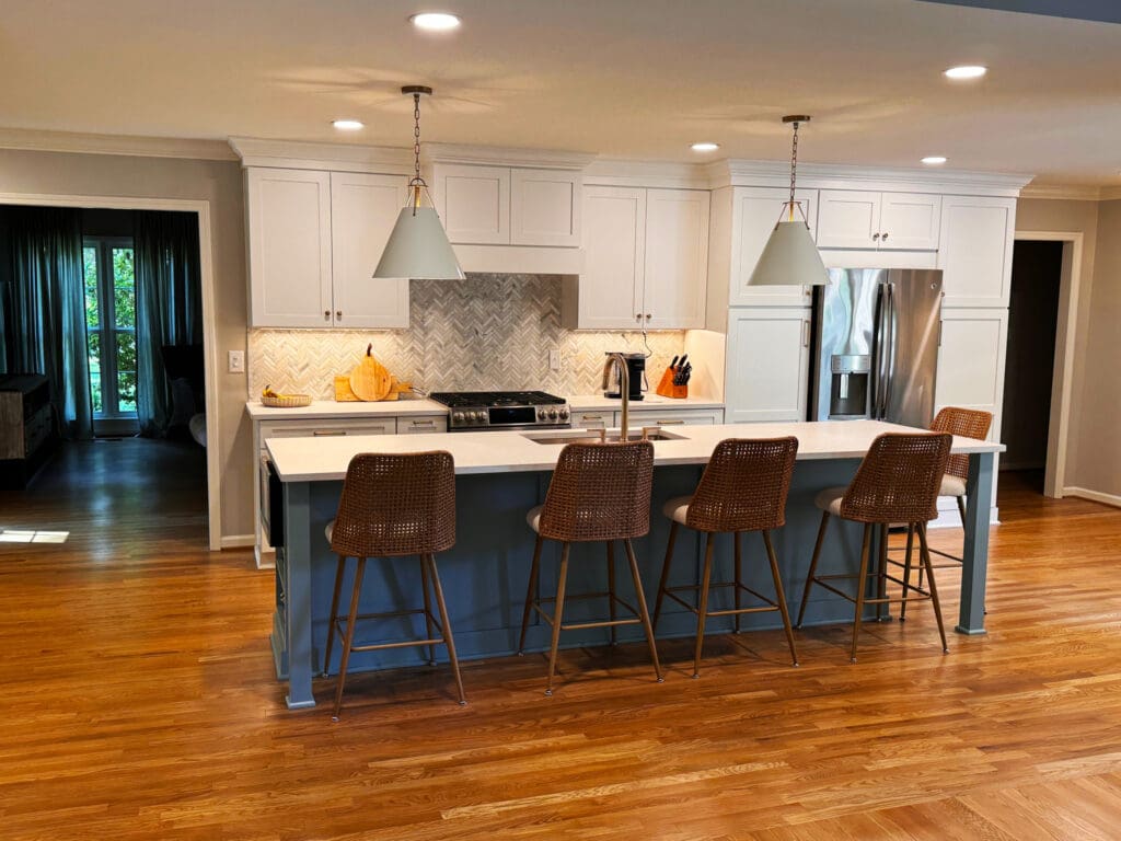 kitchen islands with seating picture