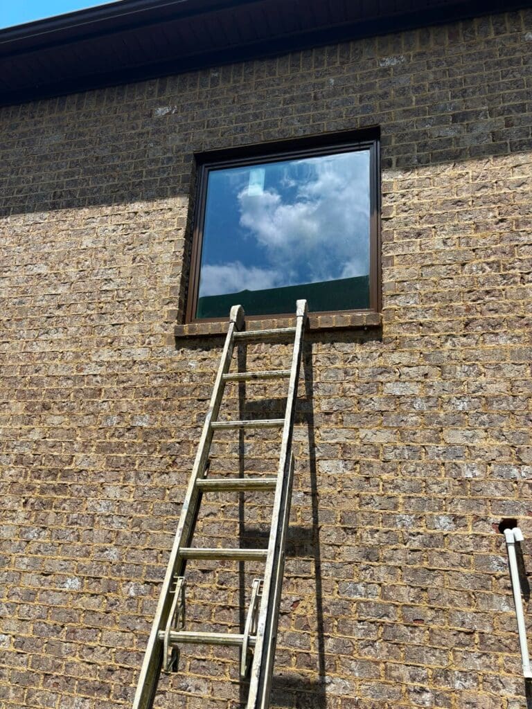 Barrett79 fiberglass vs composite windows picture