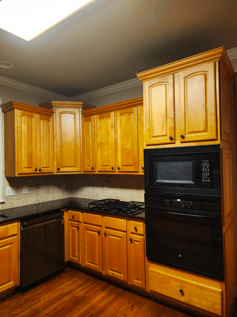 partial vs full overlay cabinets picture