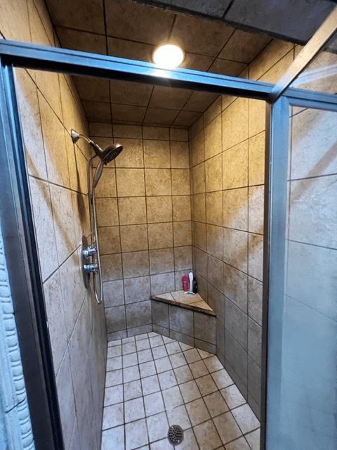 local bathroom renovation experts picture