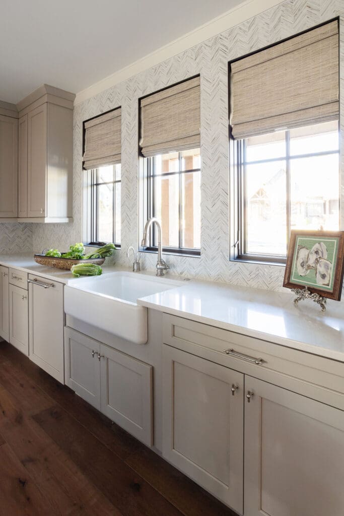 farmhouse sink picture